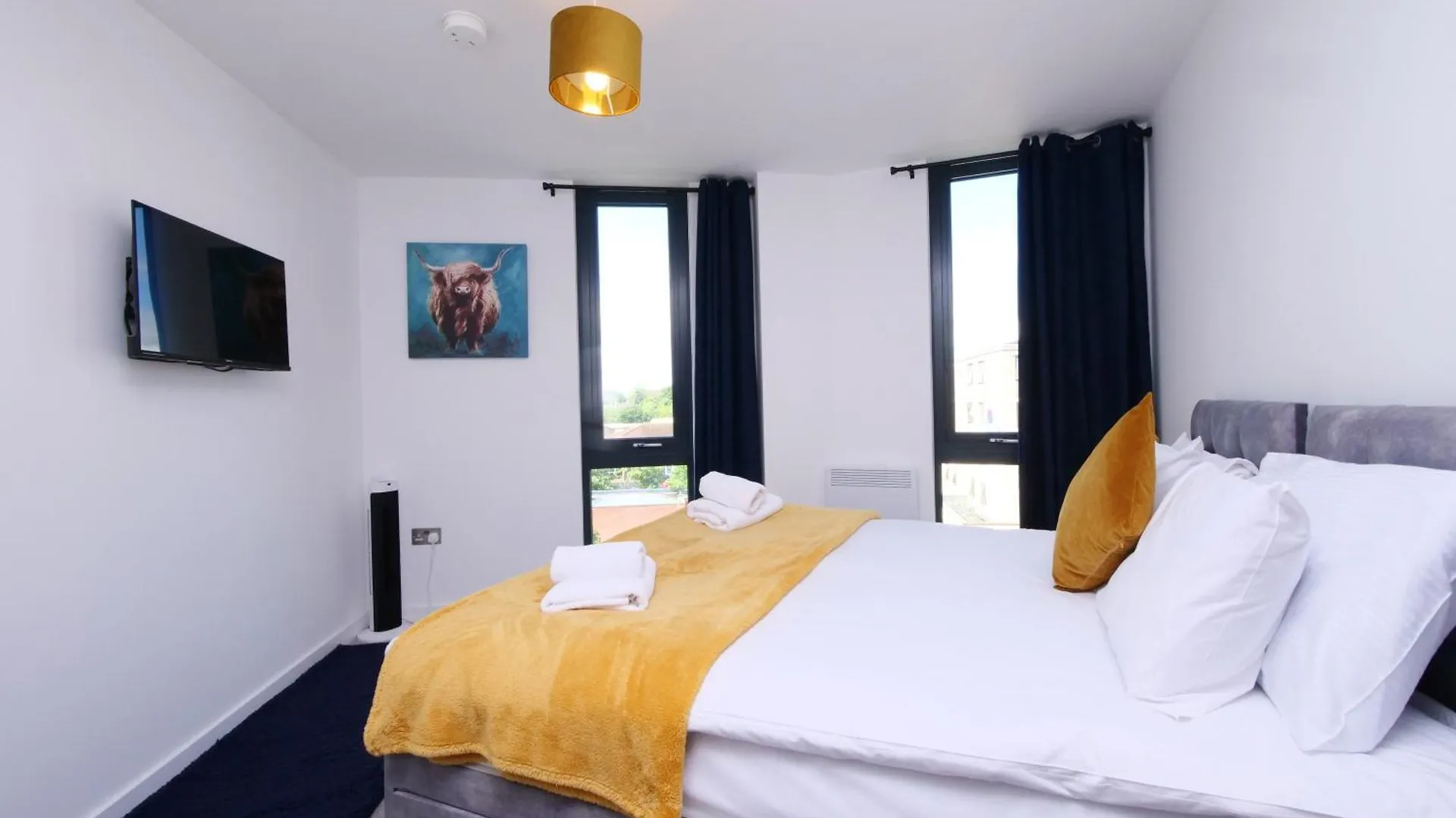 Charms At Citygate With Free Use Of Onsite Gym York Apartment
