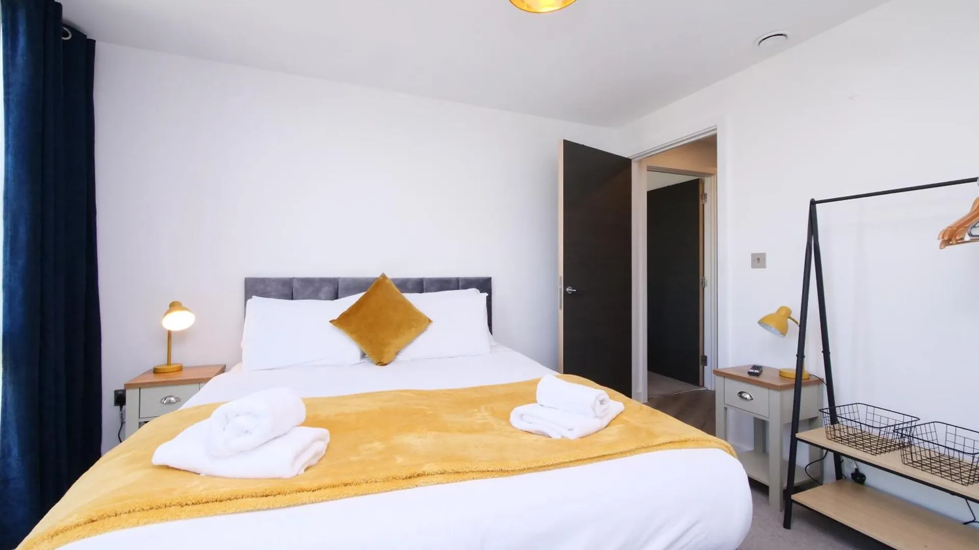 Apartment Charms At Citygate With Free Use Of Onsite Gym York